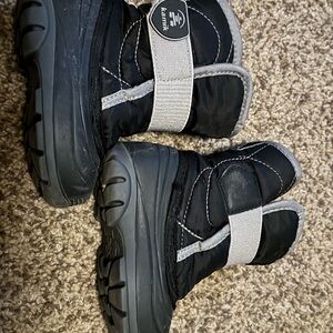 Kamik Kids Black and Gray Snow Boots
